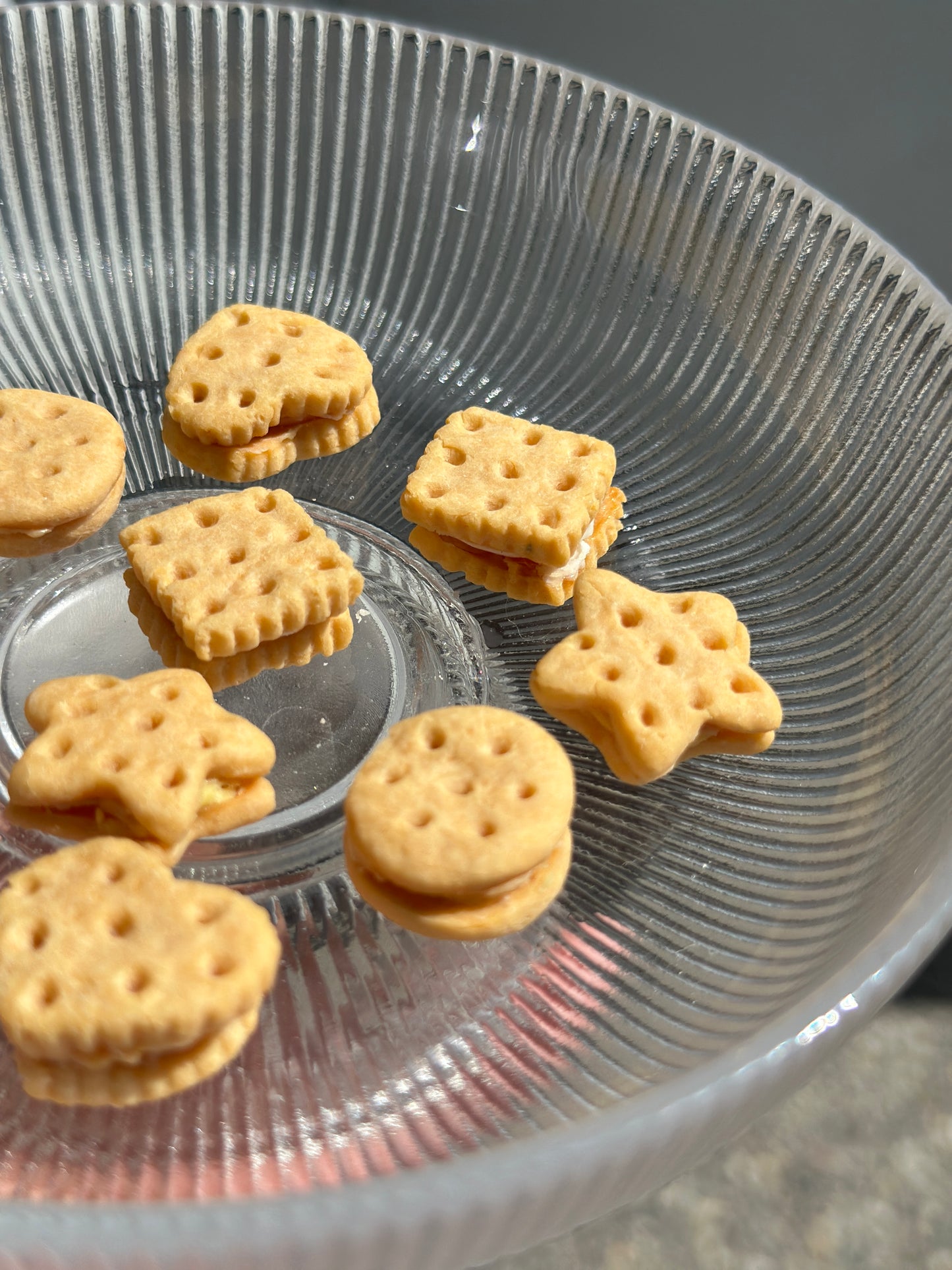 Cheezy Paws– Chicken & Cheese Crunchies